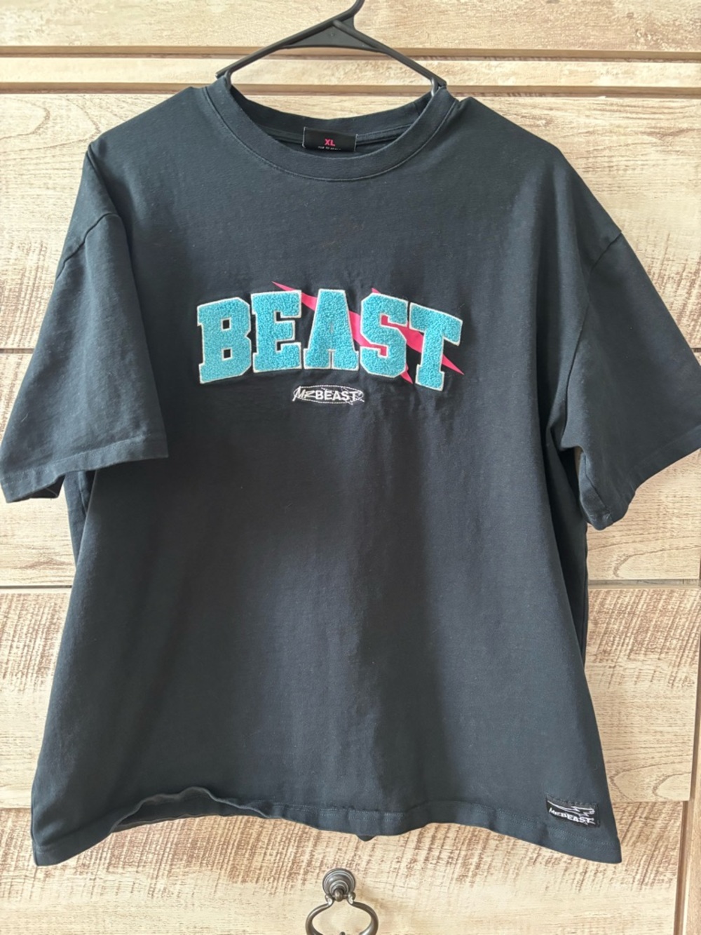 Mr. Beast 
Men’s Xl Mr. Beast tee